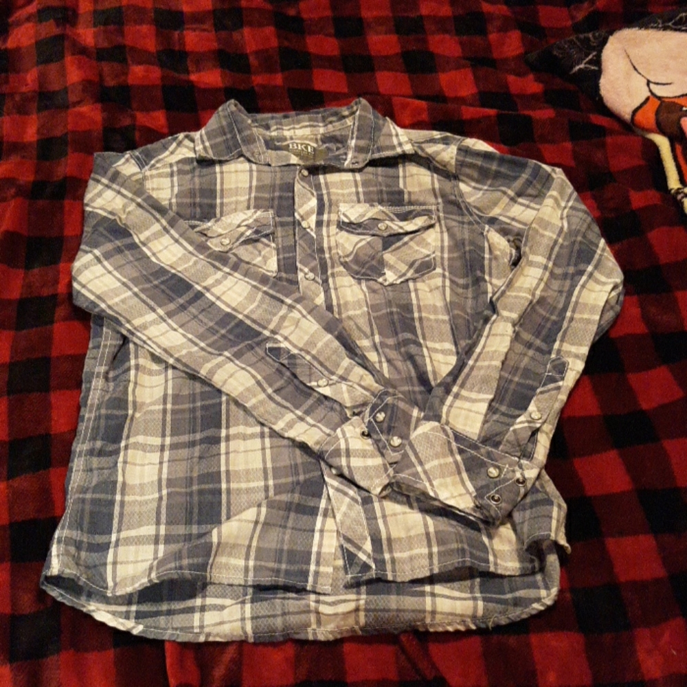 Long sleeve plaid